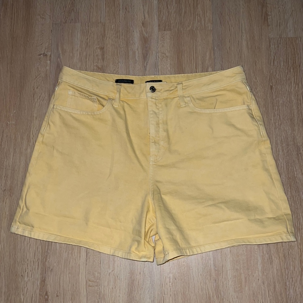 Mom Jean Shorts
